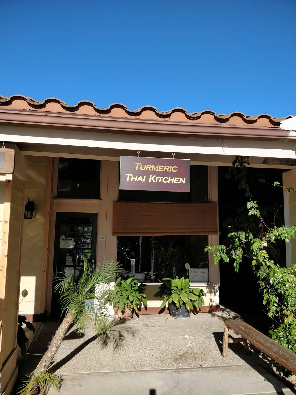 Turmeric Thai Kitchen | restaurant | 6435 Caminito Blythefield Ste. G, La Jolla, CA 92037, USA | 8588867985 OR +1 858-886-7985