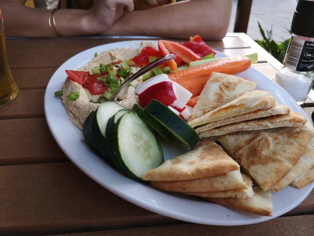 Bridge Street Tap Room | restaurant | 202 Bridge St, Charlevoix, MI 49720, USA | 2314373466 OR +1 231-437-3466