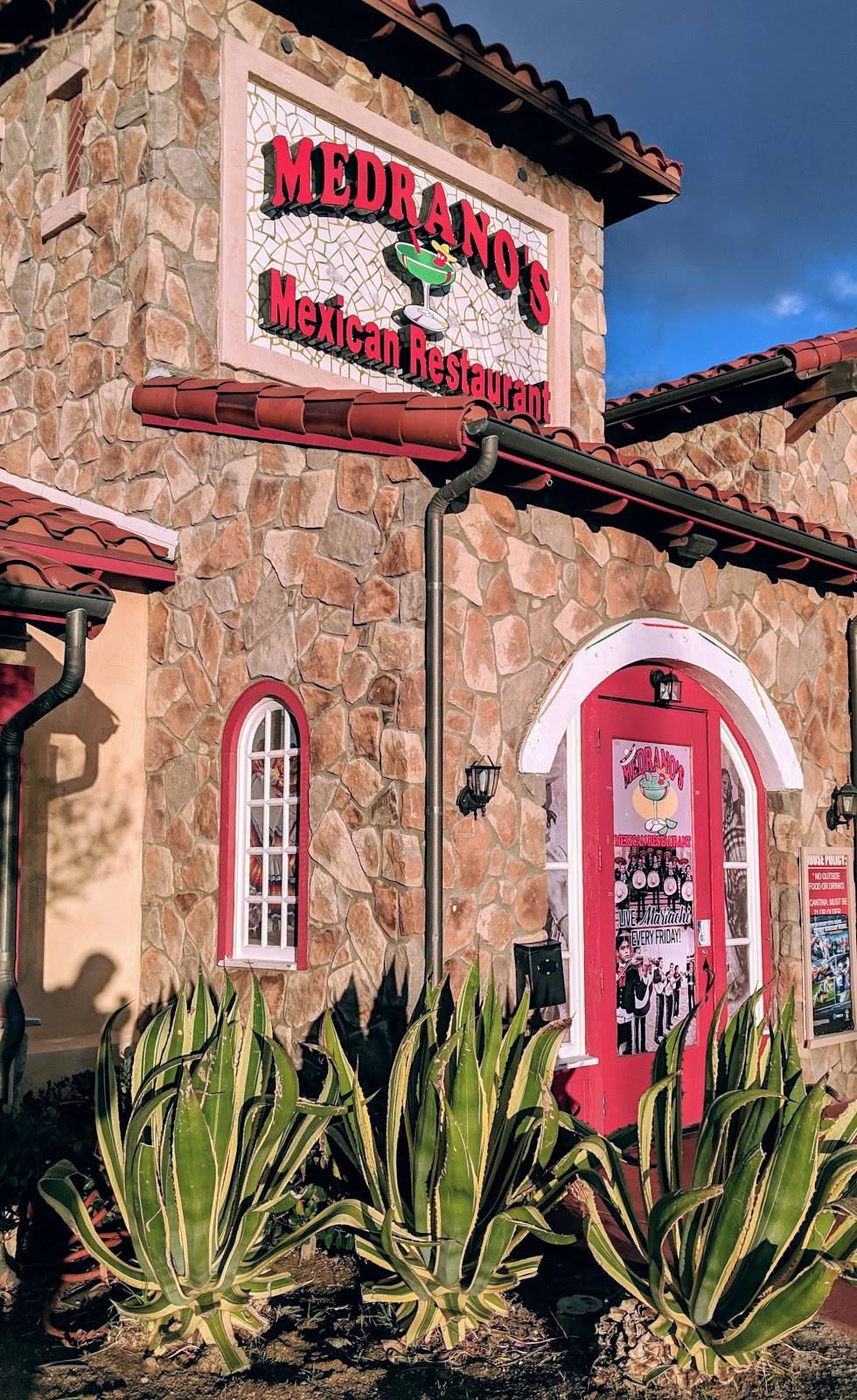 Medranos Mexican Restaurant West Palmdale | night club | 1173 W Rancho Vista Blvd, Palmdale, CA 93551, USA | 6612241145 OR +1 661-224-1145