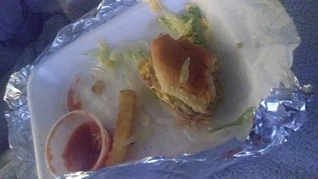 Amigas Fast Food | restaurant | 7048 Military Pkwy, Dallas, TX 75227, USA | 2143818809 OR +1 214-381-8809