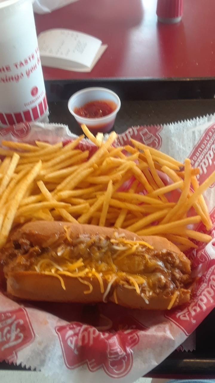 Freddys Frozen Custard & Steakburgers | restaurant | 1151 E Hillside Dr, Broken Arrow, OK 74012, USA | 9184490225 OR +1 918-449-0225