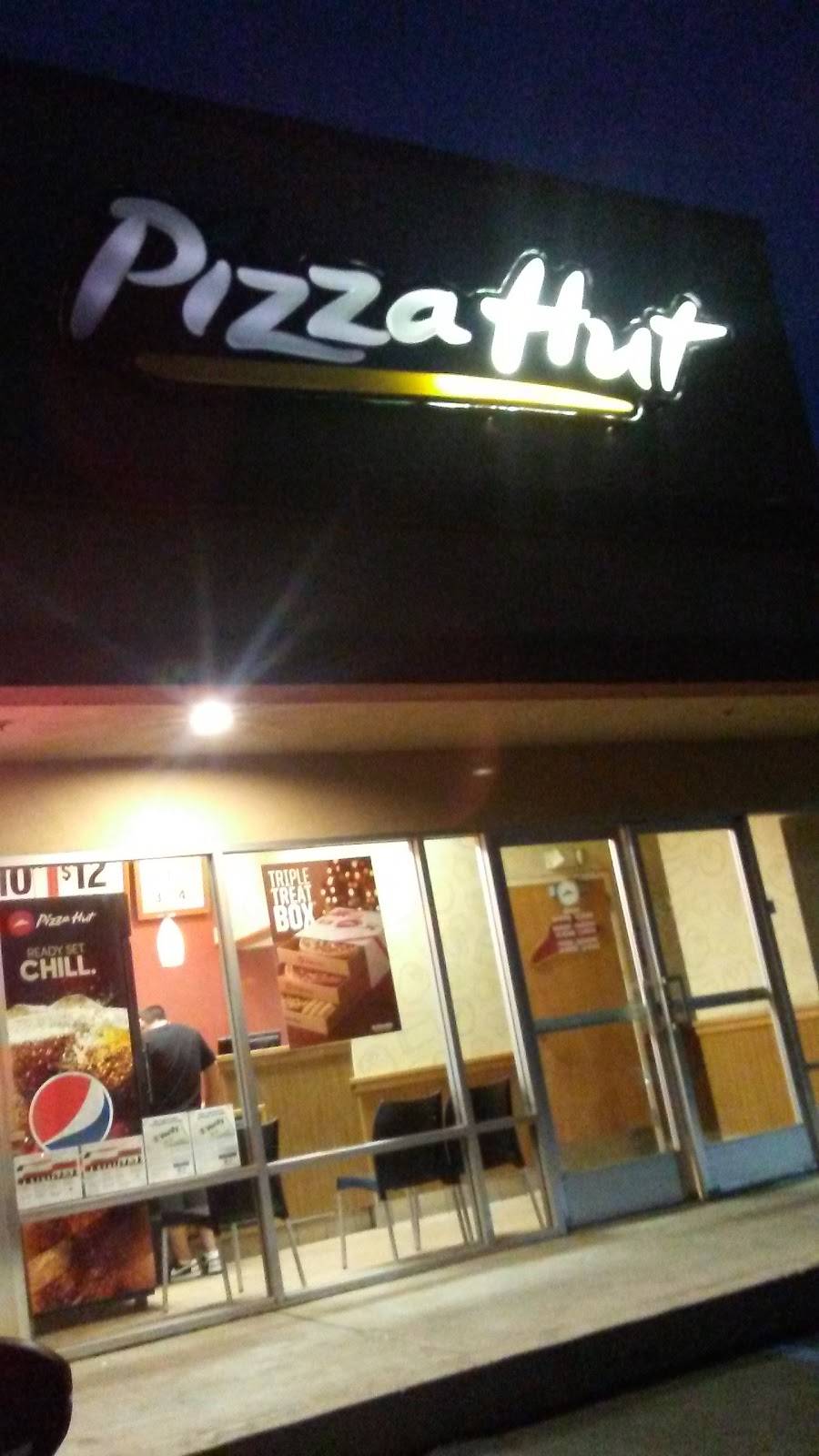 Pizza Hut | meal takeaway | 820 N Ventura Rd, Oxnard, CA 93030, USA | 8054858121 OR +1 805-485-8121