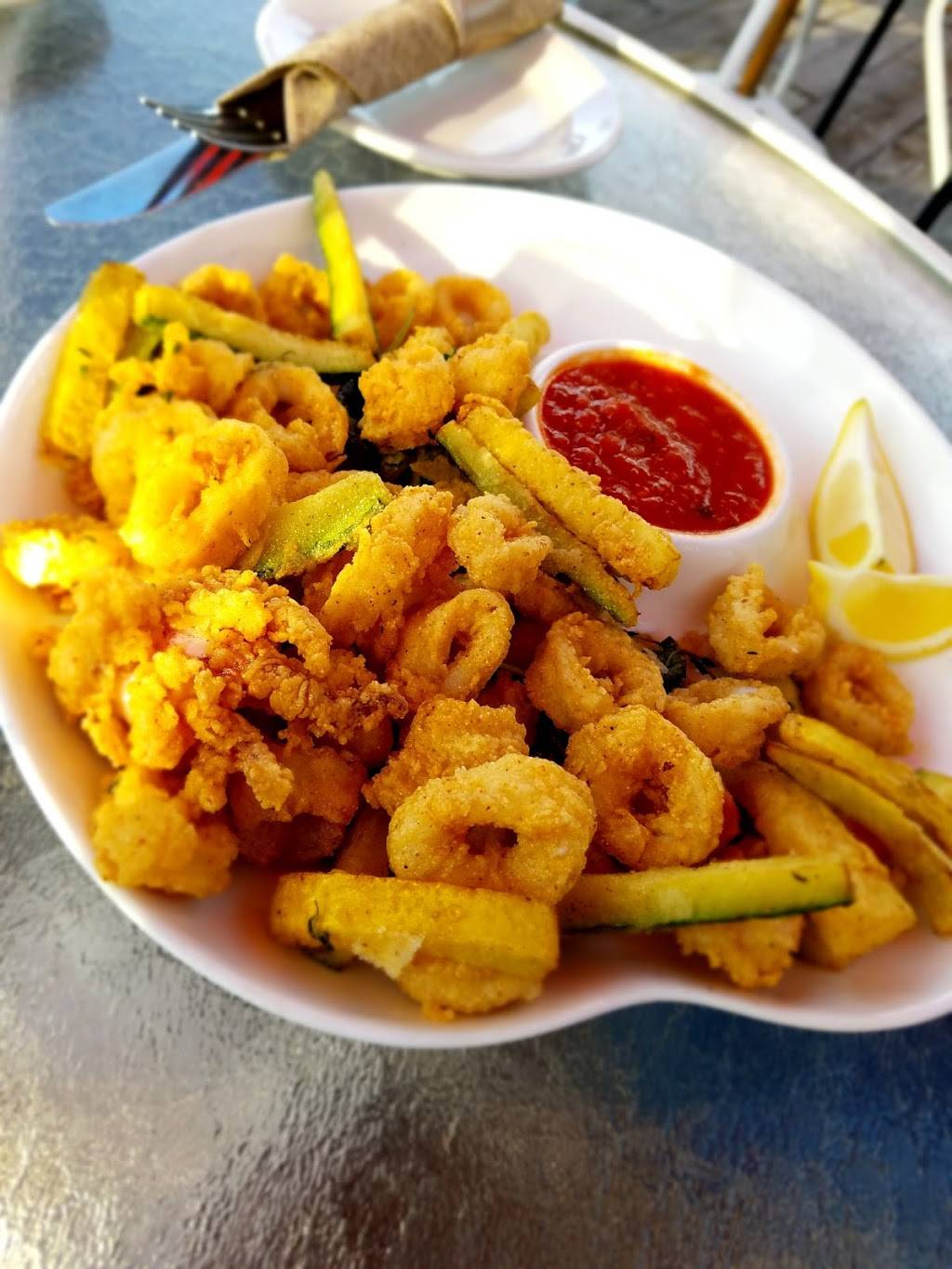 Cove Castle Restaurant | restaurant | 13 Castle Ct, Greenwood Lake, NY 10925, USA | 8454775599 OR +1 845-477-5599