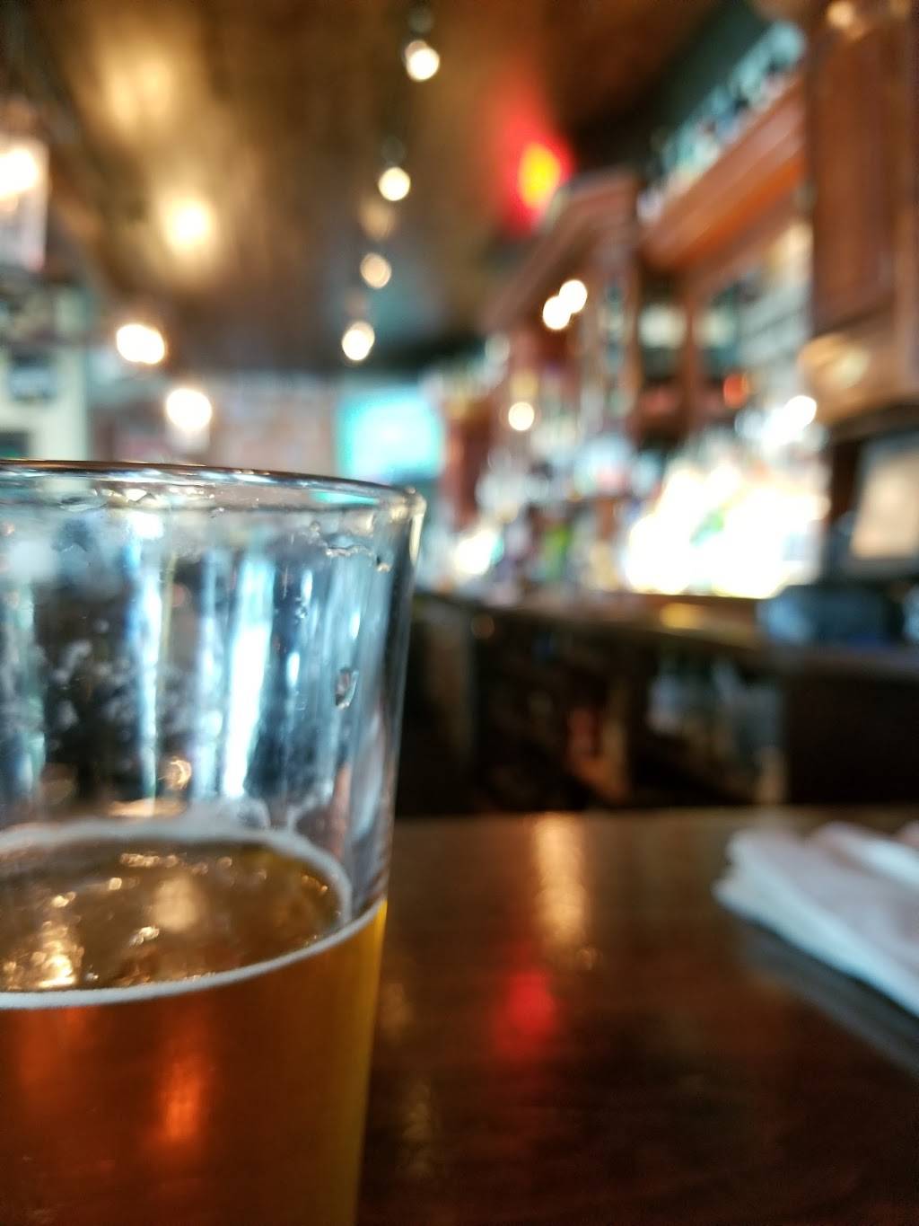 Capitol Pub | restaurant | 2401 N Henderson Ave, Dallas, TX 75206, USA | 2148879330 OR +1 214-887-9330