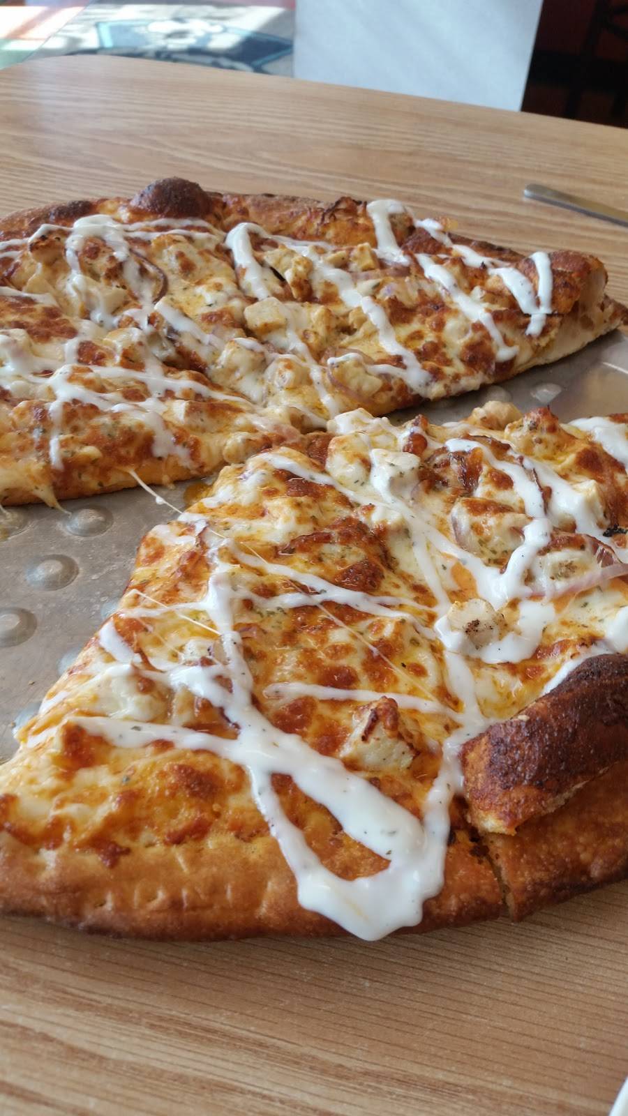 Raimondos Pizza | restaurant | 2608 W State Blvd, Fort Wayne, IN 46808, USA | 2604821777 OR +1 260-482-1777