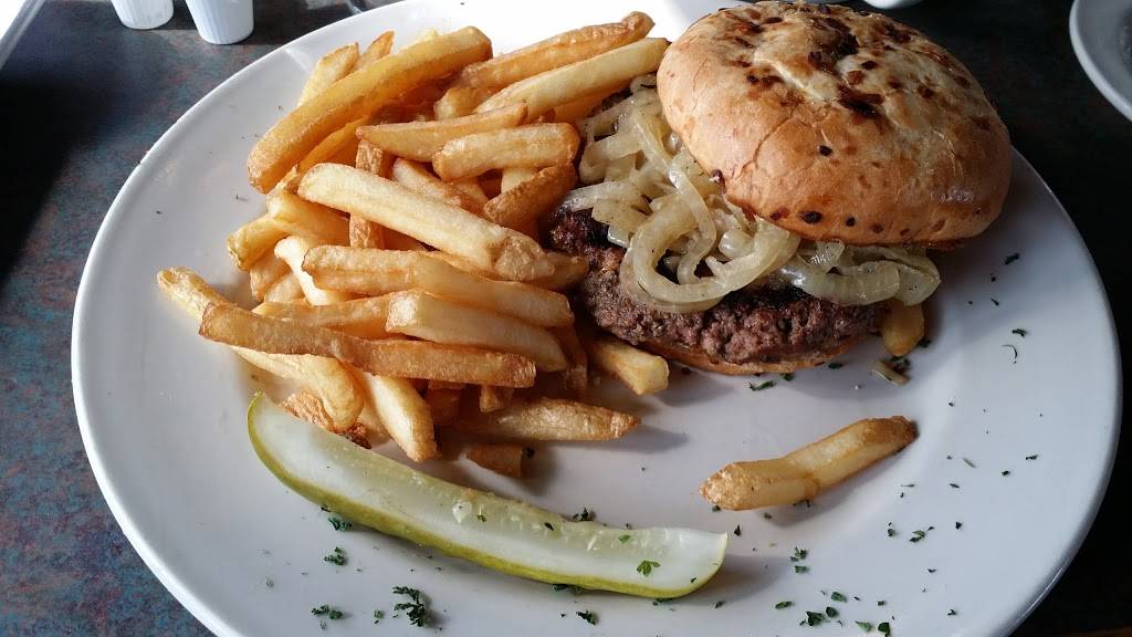 Triangle Park Bar & Grille | restaurant | 3010 Trier Rd, Fort Wayne, IN 46815, USA | 2604824342 OR +1 260-482-4342