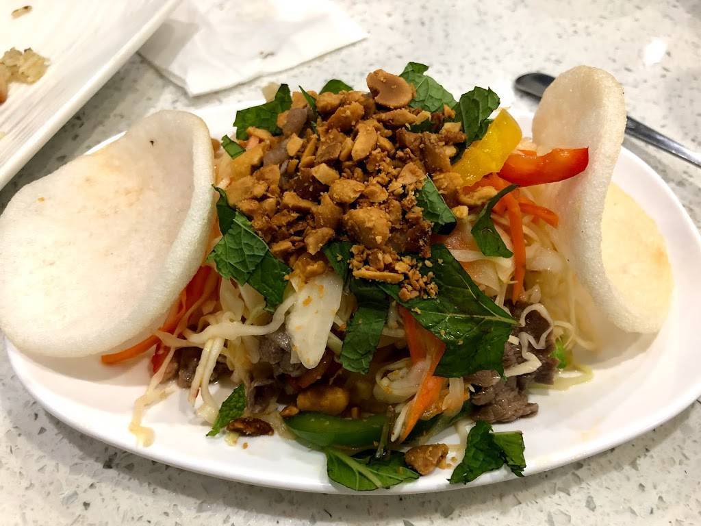 Bo 7 Mon | restaurant | 2437 Finch Ave W, North York, ON M9M 2E7, Canada | 6473488199 OR +1 647-348-8199