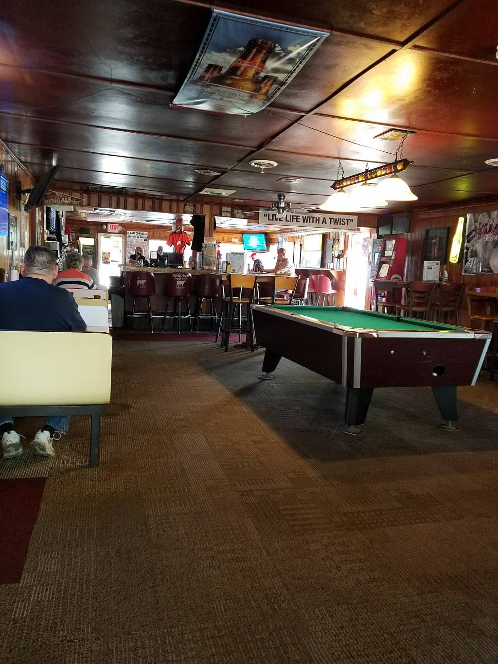 Mill Dam Corner Grill | restaurant | 9547, 3982 National Rd SE, Hebron, OH 43025, USA | 7409283567 OR +1 740-928-3567