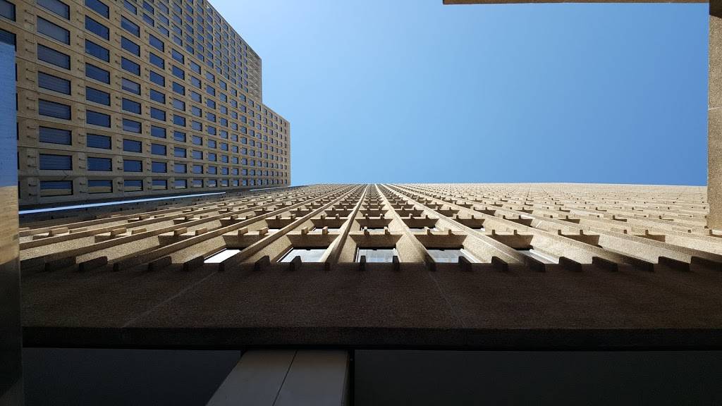 Chick-fil-A | restaurant | 225 Peachtree St NE # B-40, Atlanta, GA 30303, USA | 4045774194 OR +1 404-577-4194