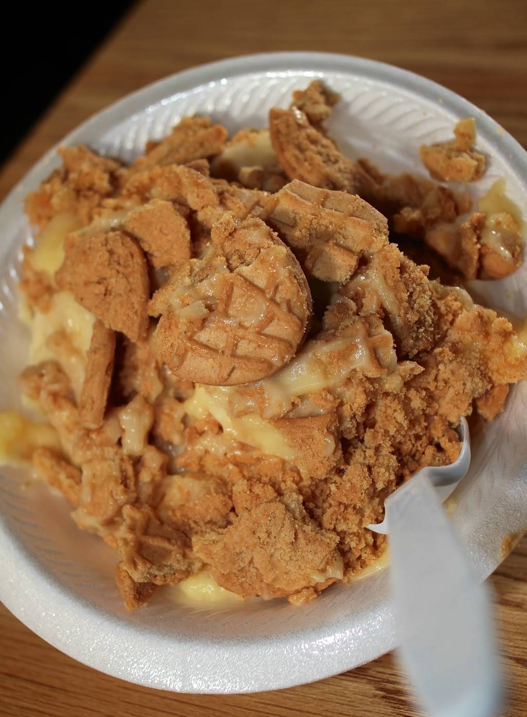 Love That BBQ | restaurant | 1901 Maryville Pike, Knoxville, TN 37920, USA | 8657481741 OR +1 865-748-1741