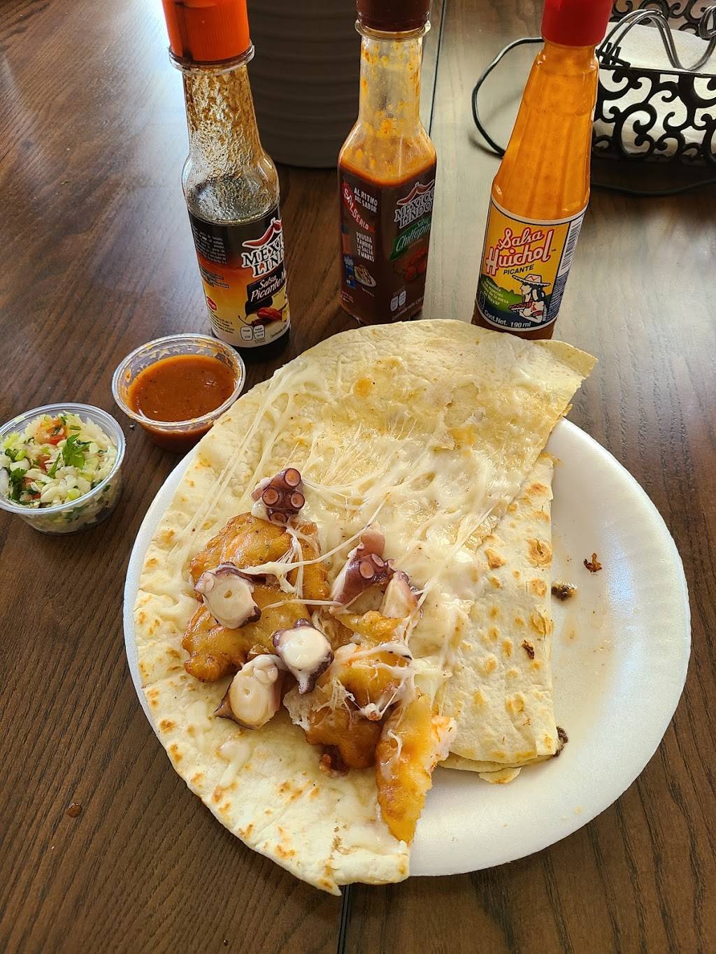 Mariscos Viscarra | restaurant | Phoenix, AZ 85043, USA | 6193955291 OR +1 619-395-5291