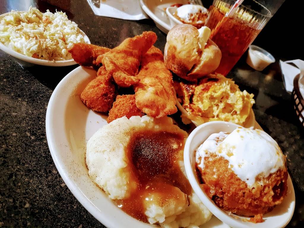 Wades Restaurant | restaurant | 1000 N Pine St, Spartanburg, SC 29303, USA | 8645823800 OR +1 864-582-3800