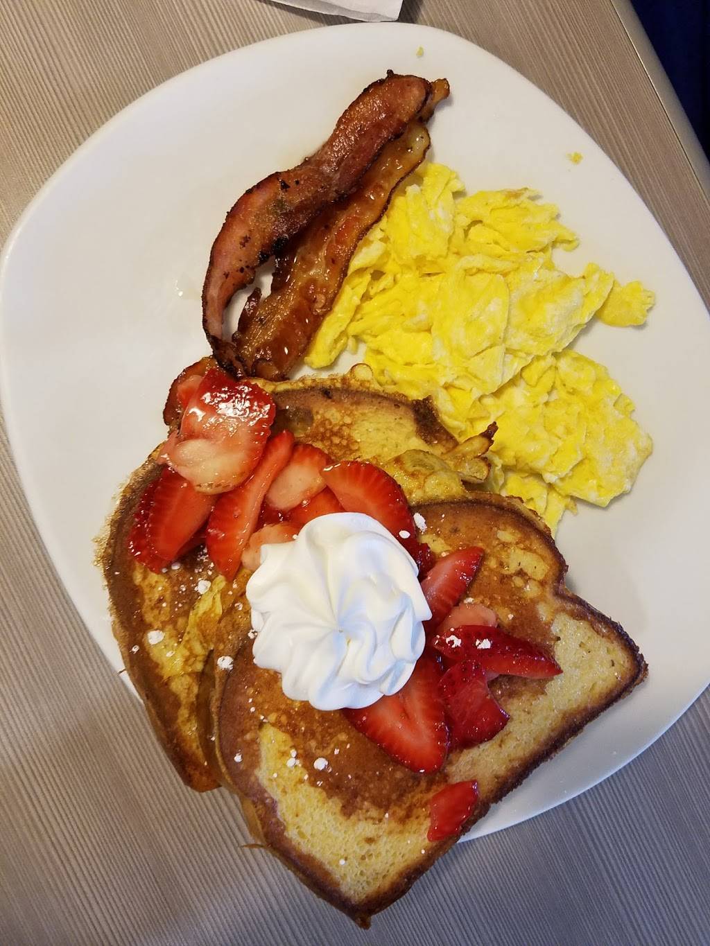 Perkins Restaurant & Bakery | restaurant | 5420 W Broadway Ave, Crystal, MN 55428, USA | 7635331313 OR +1 763-533-1313