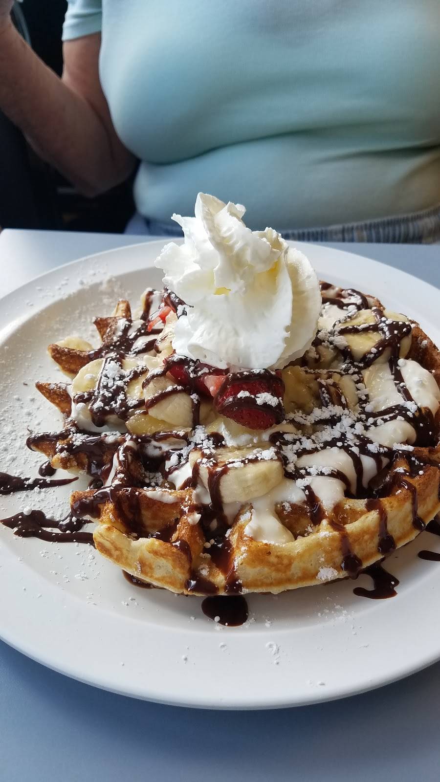 Eggs & Moore | restaurant | 2332 Arlington Ave, Pittsburgh, PA 15210, USA | 4128637288 OR +1 412-863-7288