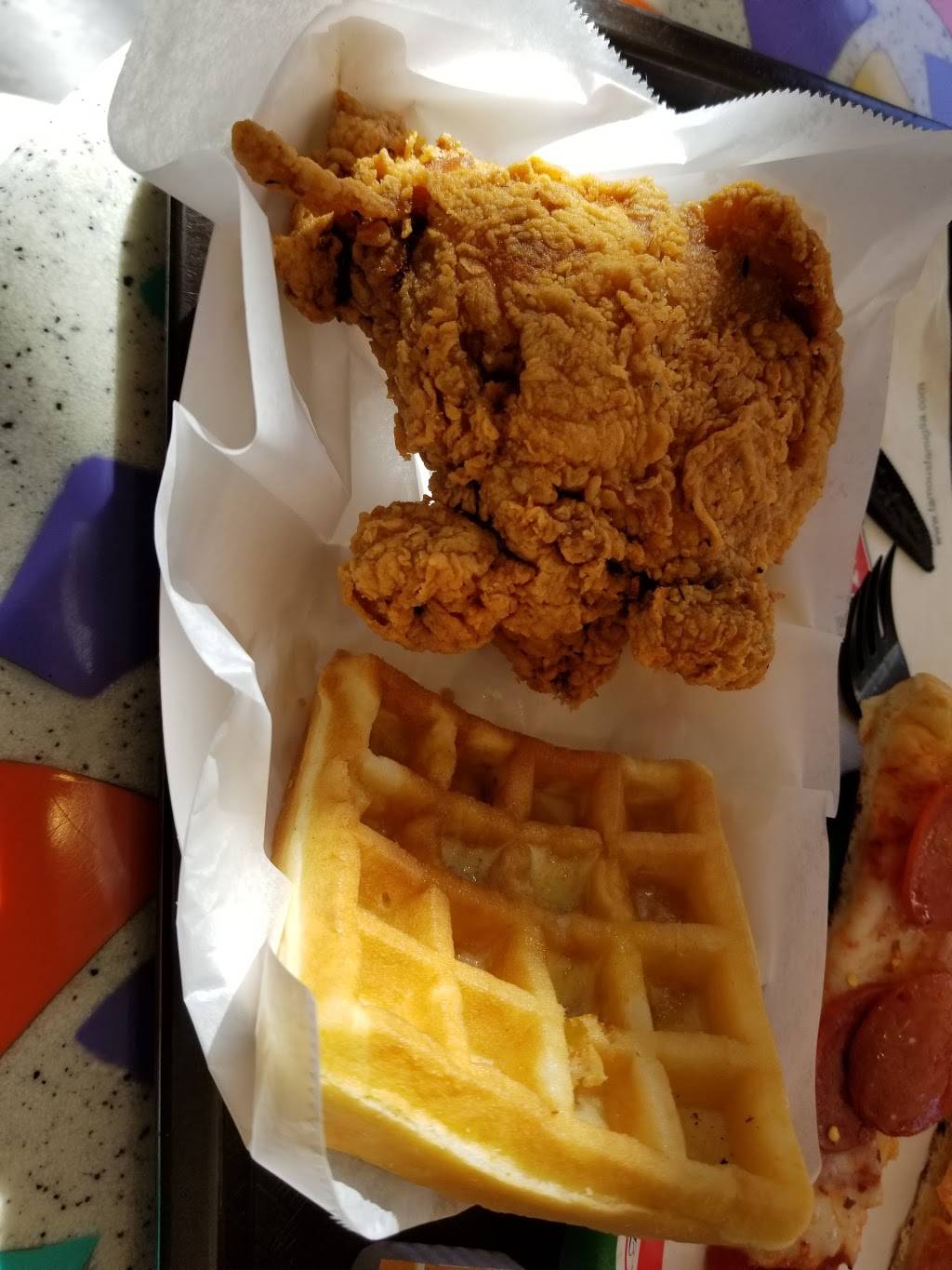 Louisiana Famous Fried Chicken | restaurant | 849 E Commerce St, San Antonio, TX 78205, USA | 2102278878 OR +1 210-227-8878