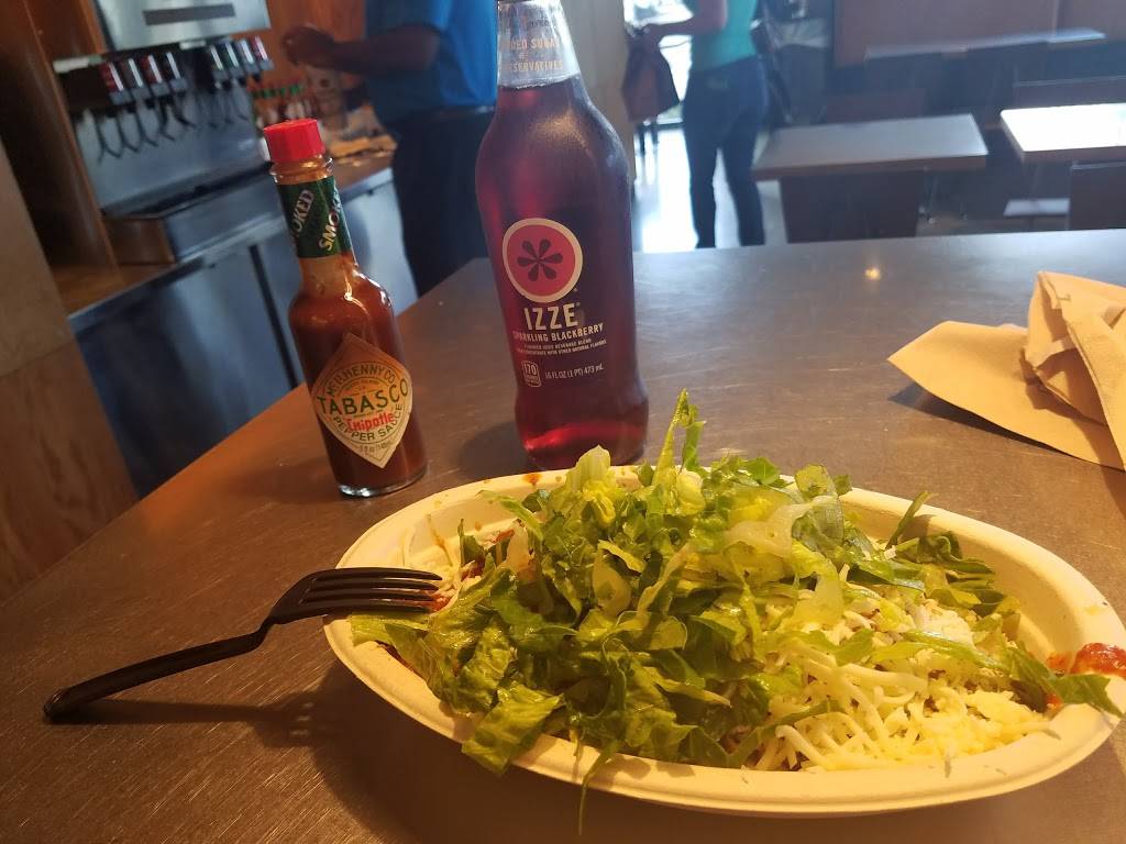 Chipotle Mexican Grill | restaurant | 22941 Lyden Dr, Estero, FL 33928, USA | 2394953165 OR +1 239-495-3165
