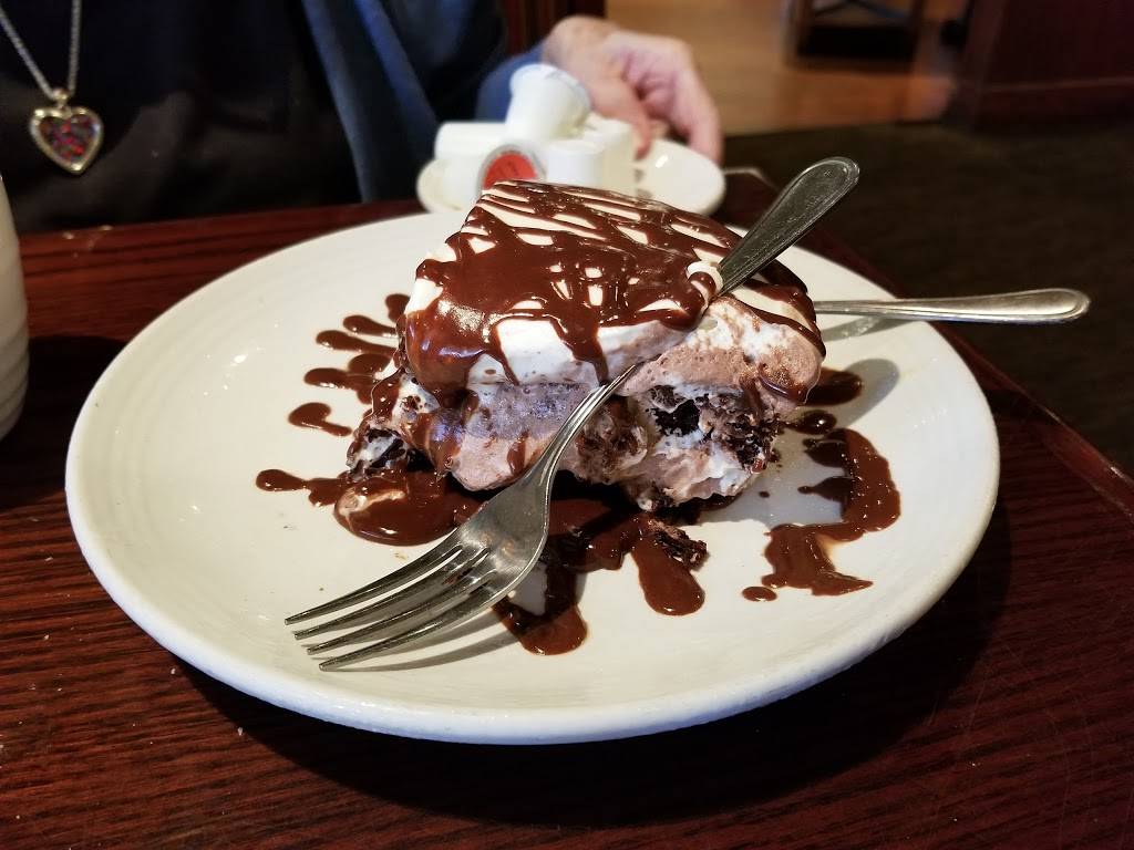 Carrabbas Italian Grill | restaurant | 2200 W Intl Speedway Blvd, Daytona Beach, FL 32114, USA | 3862553344 OR +1 386-255-3344