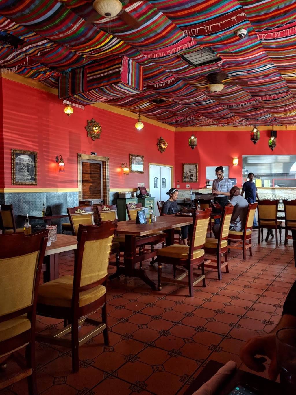 Casablanca Restaurant | restaurant | 5030 Poplar Ave #7, Memphis, TN 38137, USA | 9017258557 OR +1 901-725-8557