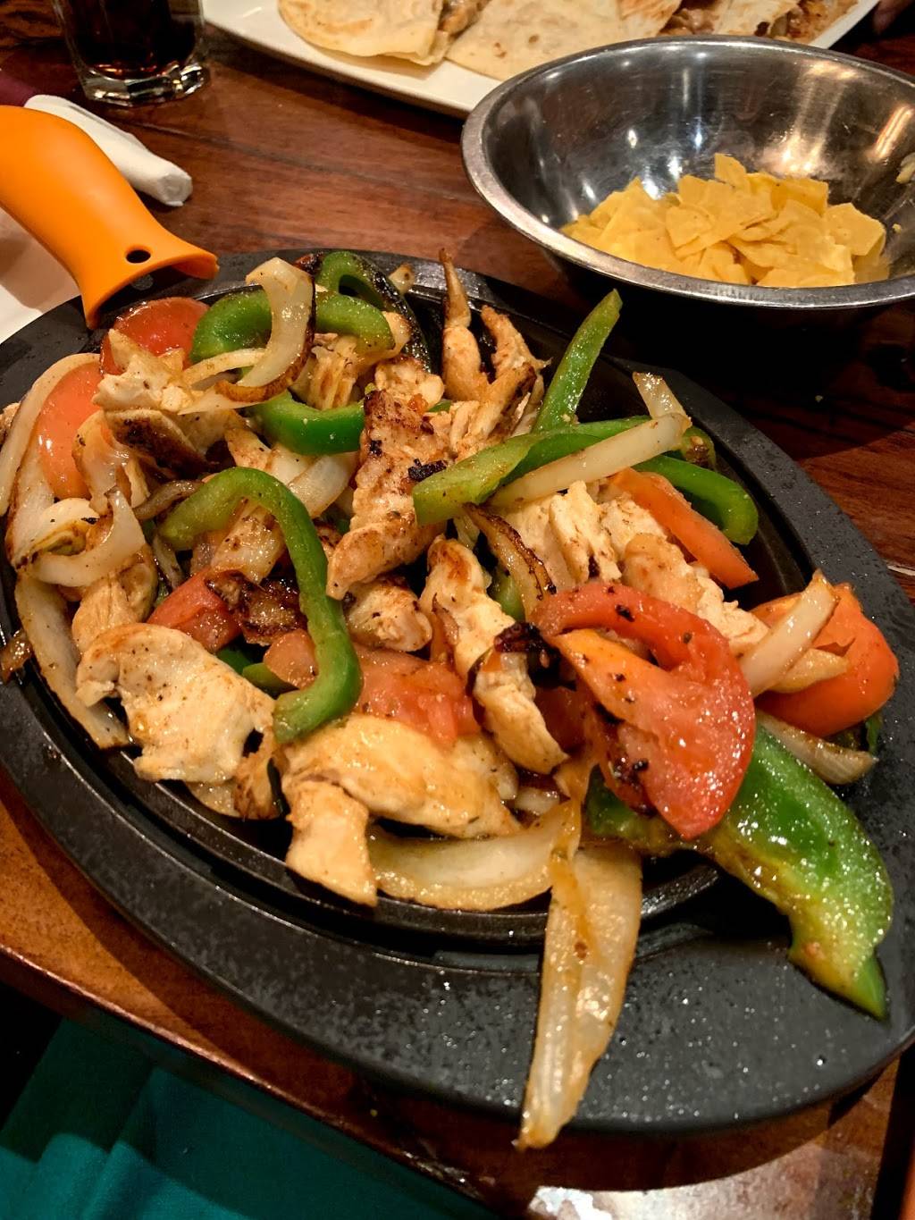 Plaza Azteca | restaurant | 1000 Sutherland Dr, Pittsburgh, PA 15205, USA | 4127878888 OR +1 412-787-8888