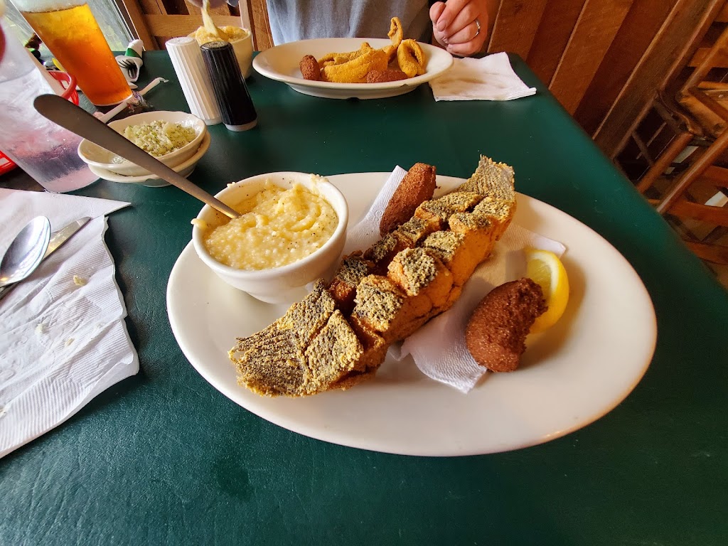 Gators Seafood Restaurant | restaurant | 4030 Farrington Rd, Milton, FL 32583, USA | 8506232661 OR +1 850-623-2661