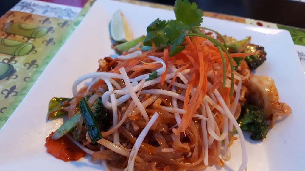 Tora Sushi Lounge | restaurant | 619 Broadway St, Seaside, OR 97138, USA | 5037385226 OR +1 503-738-5226