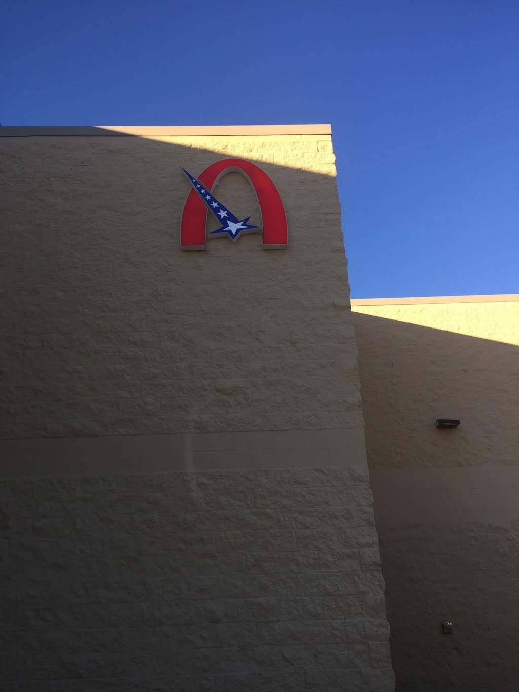 American Deli | restaurant | 3209 Deans Bridge Rd, Augusta, GA 30906, USA | 7067903275 OR +1 706-790-3275