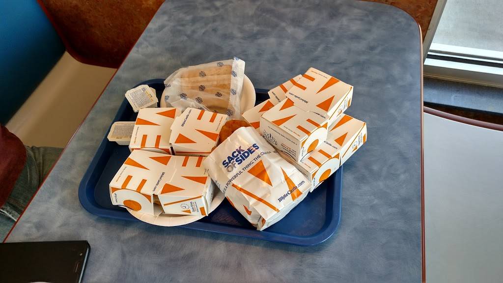 White Castle | restaurant | 851 High St, Hamilton, OH 45011, USA | 5137375504 OR +1 513-737-5504