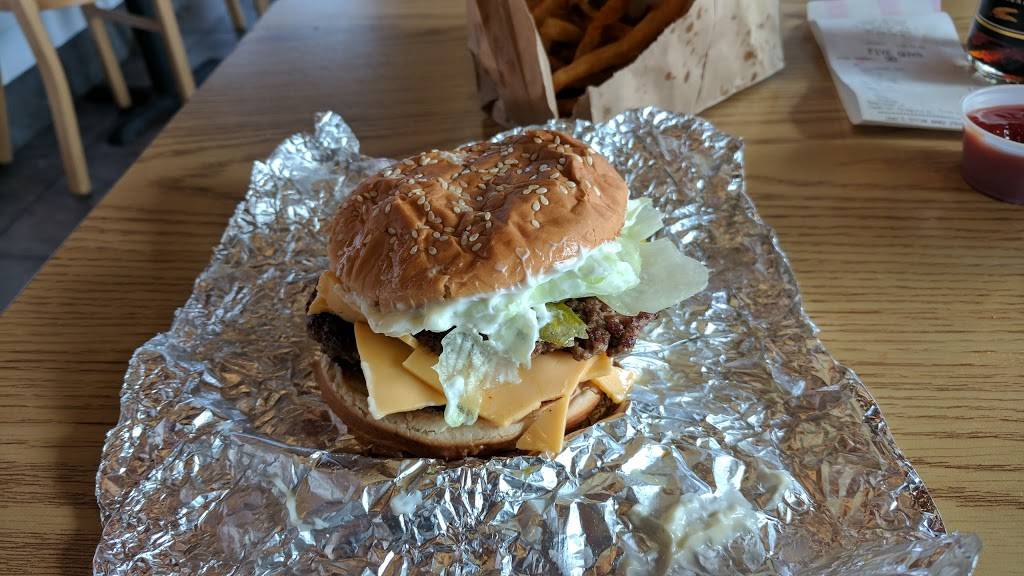 Five Guys | meal takeaway | 118 North Conistor St, Liberty, MO 64068, USA | 8167920511 OR +1 816-792-0511