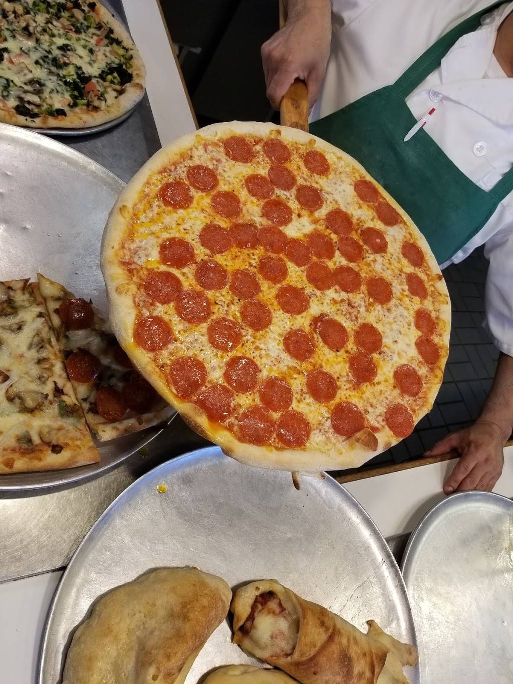 Mamma Lucia | restaurant | 3815 Branch Ave, Hillcrest Heights, MD 20748, USA | 3014231350 OR +1 301-423-1350