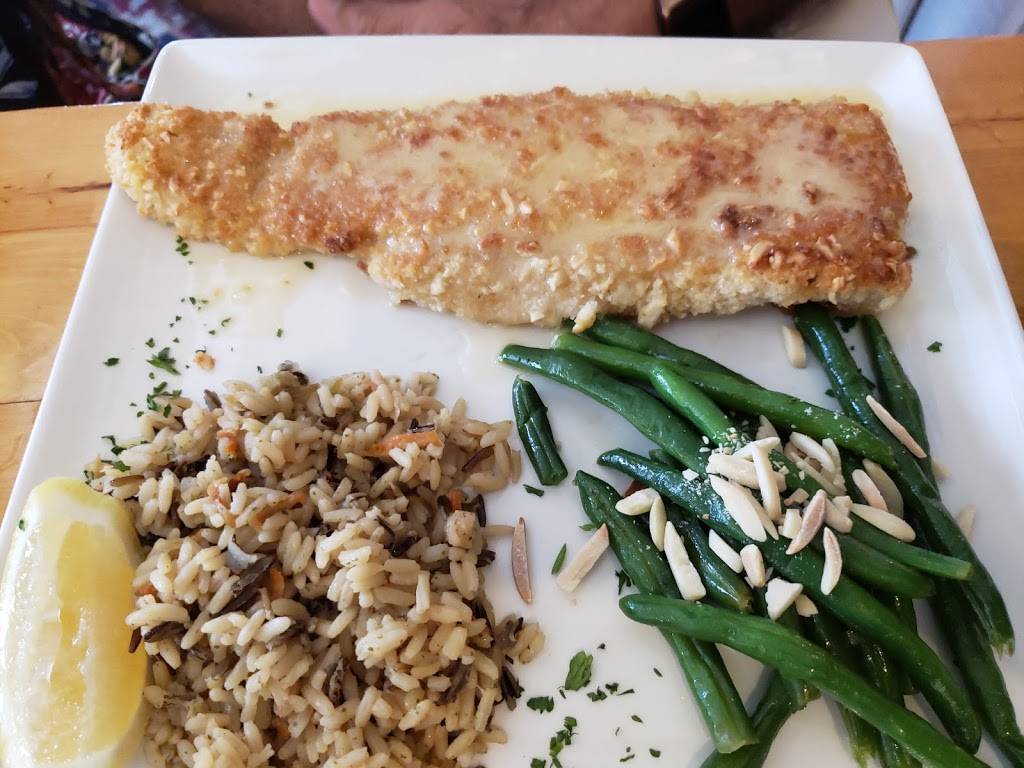 Old Mission Tavern | restaurant | 17015 Center Rd, Traverse City, MI 49686, USA | 2312237280 OR +1 231-223-7280