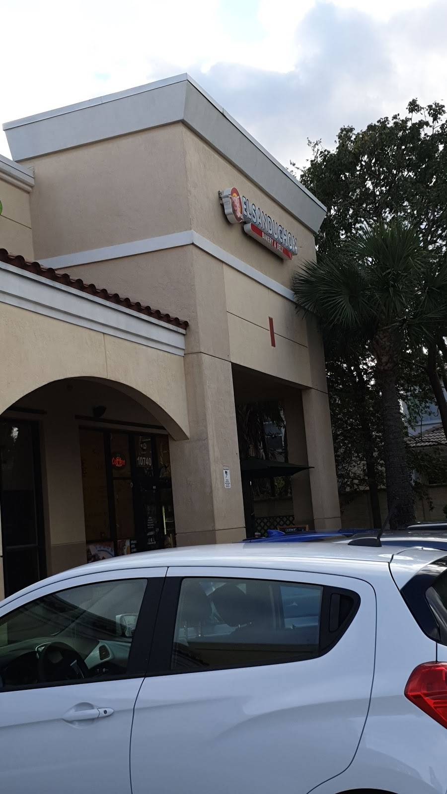 Vicky Cafe | bakery | 10740 NW 74th St, Medley, FL 33178, USA | 3055946610 OR +1 305-594-6610