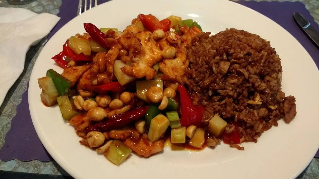 Empire Garden | restaurant | 1656 Hillside Avenue, New Hyde Park, NY 11040, USA | 5163588888 OR +1 516-358-8888