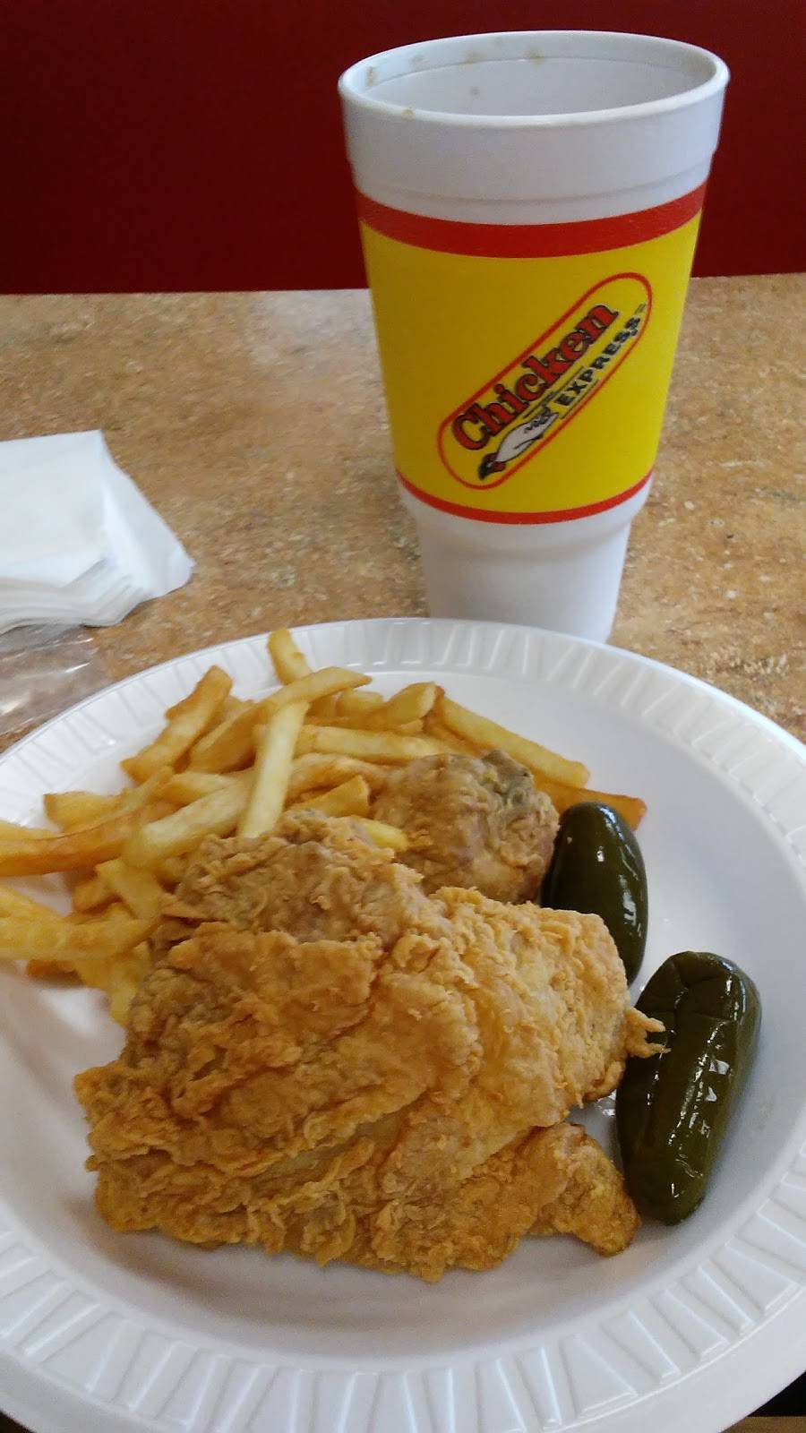 Chicken Express Blanco | restaurant | 1138 US-281, Blanco, TX 78606, USA | 8308333228 OR +1 830-833-3228