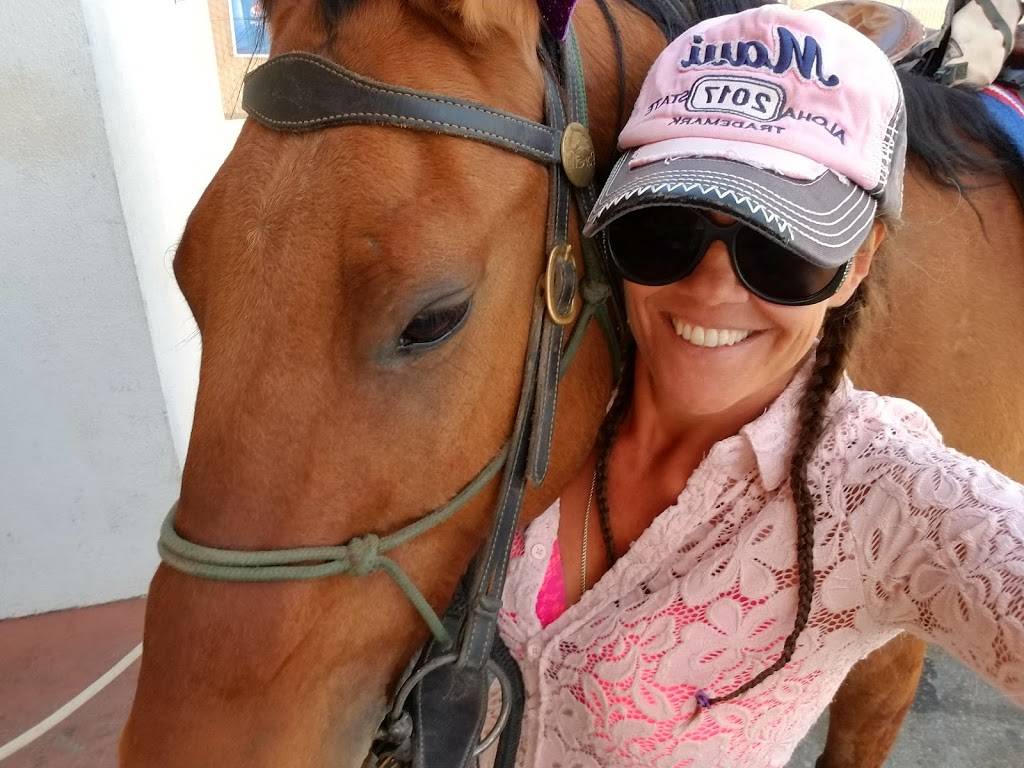 Youngs Drive-In | restaurant | 216 Oildale Dr, Bakersfield, CA 93308, USA | 6613997874 OR +1 661-399-7874