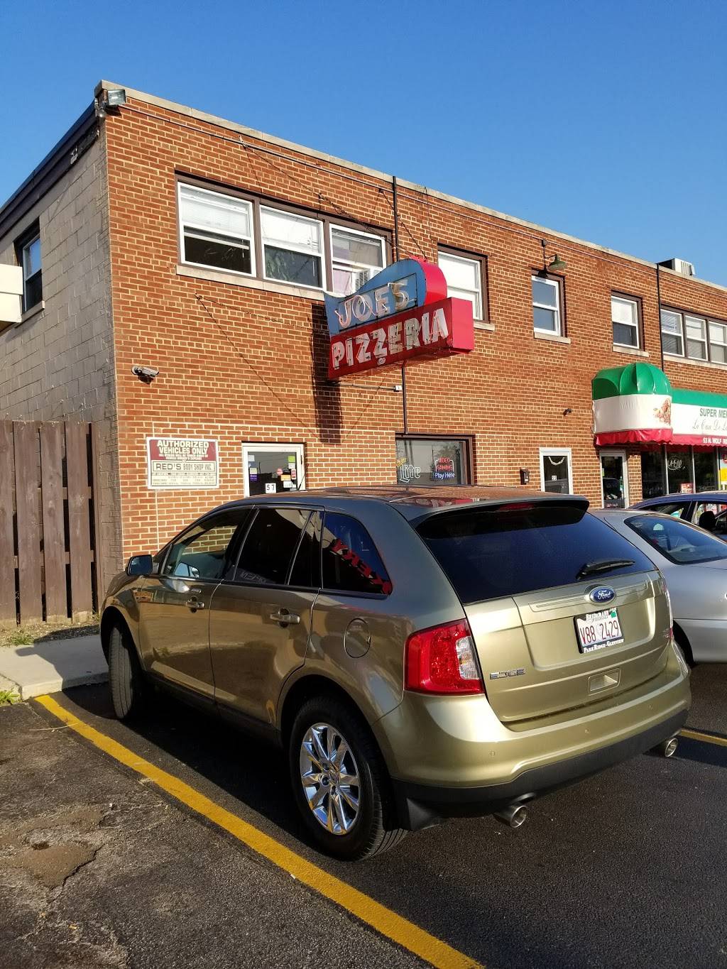 Joes Pizzeria | restaurant | 57 N Wolf Rd, Wheeling, IL 60090, USA | 8475378110 OR +1 847-537-8110