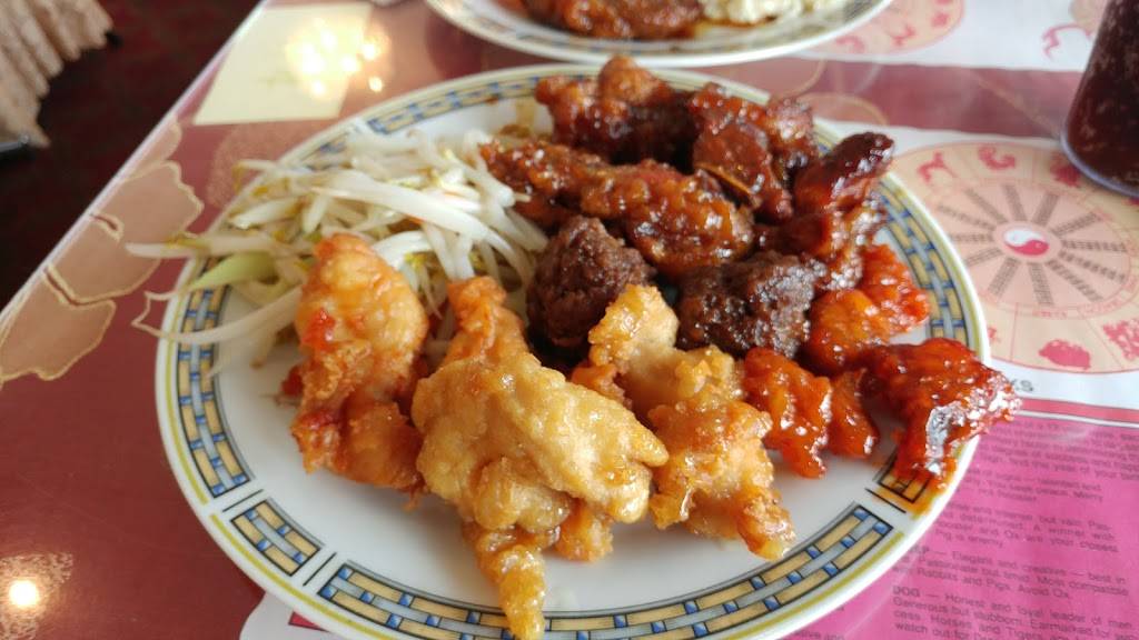 Lucky Chinese Buffet | restaurant | 38 Oxford St, Tillsonburg, ON N4G 2G1, Canada | 5196886288 OR +1 519-688-6288