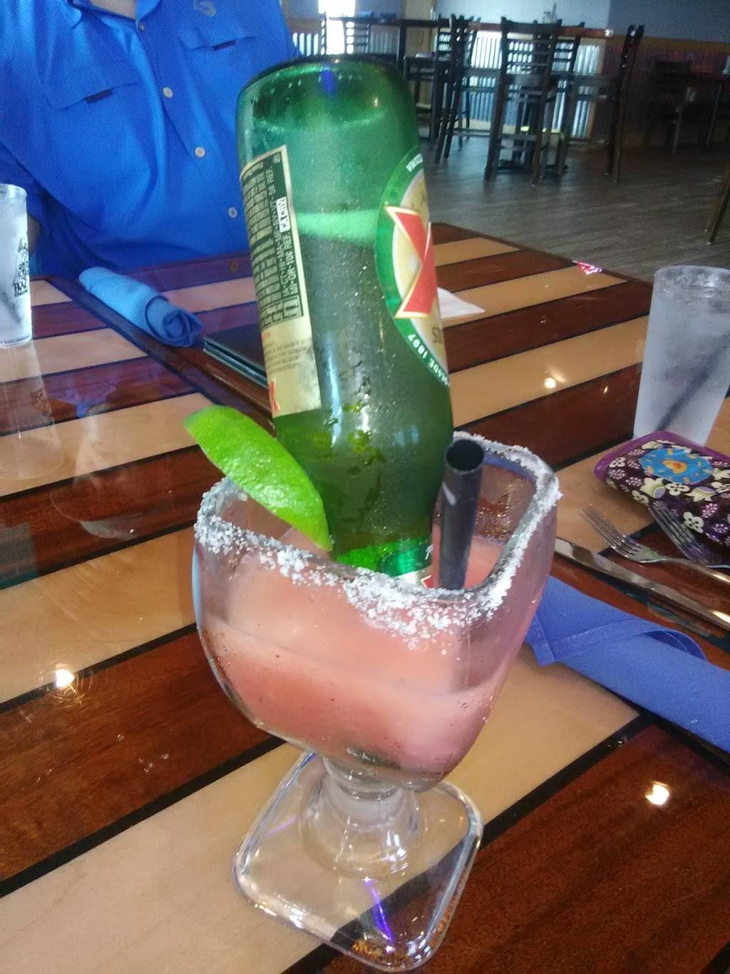 Beach & Station Street Grill | restaurant | 235 Beach Ave, Port Aransas, TX 78373, USA | 3617492303 OR +1 361-749-2303