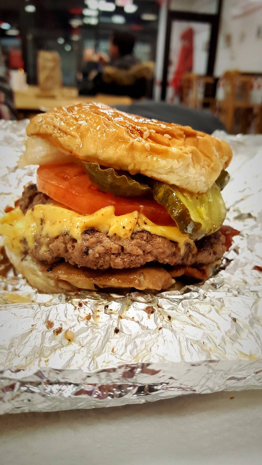 Five Guys | meal takeaway | 316 N Main St, West Hartford, CT 06117, USA | 8602318166 OR +1 860-231-8166