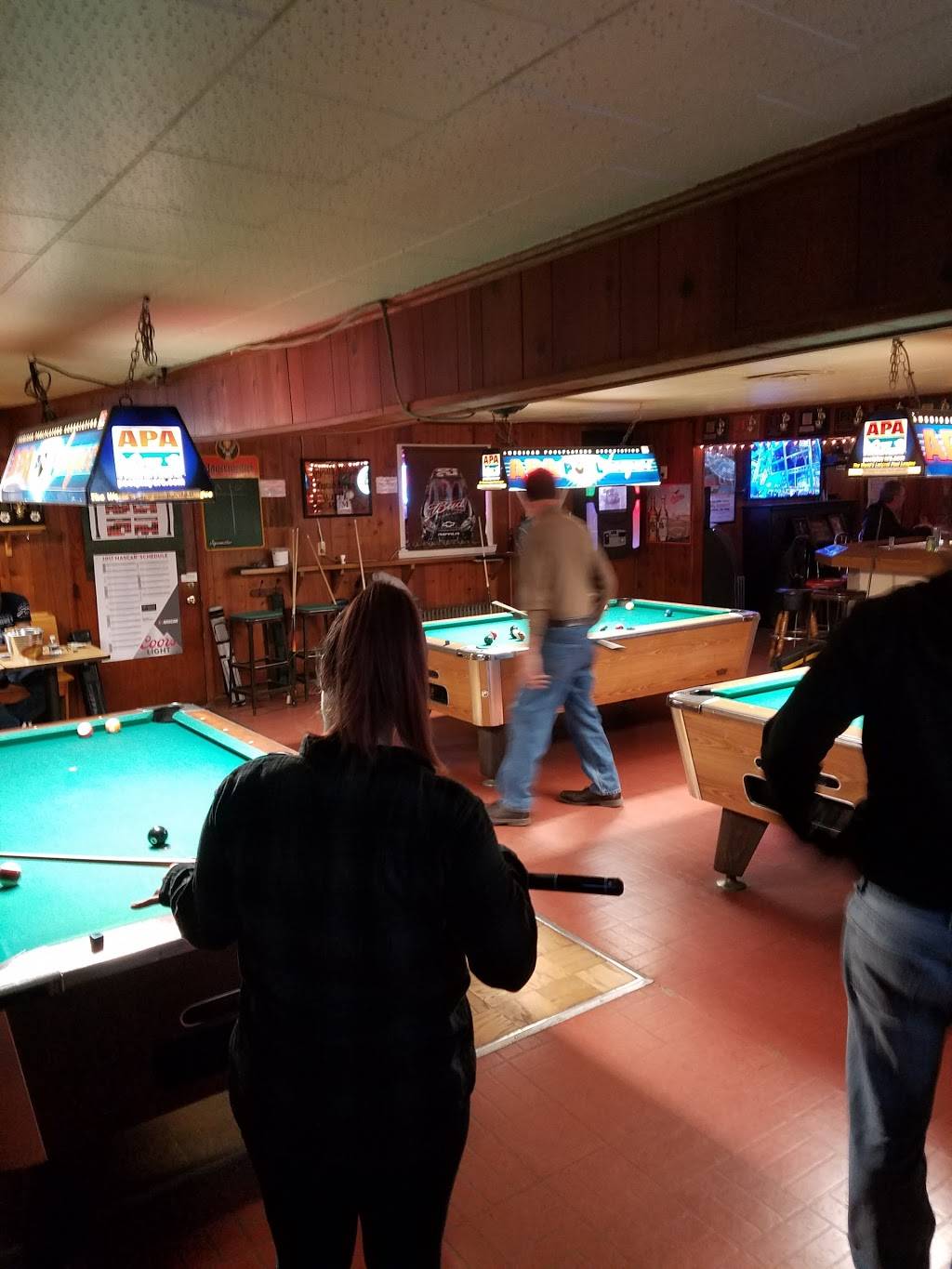 Tuggies Tavern | restaurant | 1300 Tuggies Rd, Pasadena, MD 21122, USA | 4102553304 OR +1 410-255-3304