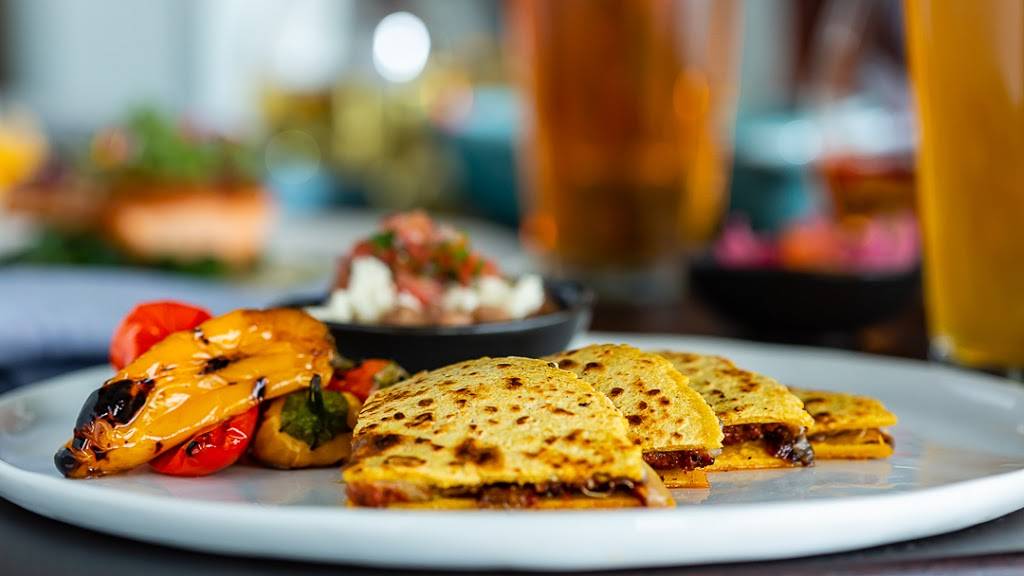 Costa Whittier Restaurant | restaurant | 6746 Greenleaf Ave, Whittier, CA 90601, USA | 5629458723 OR +1 562-945-8723