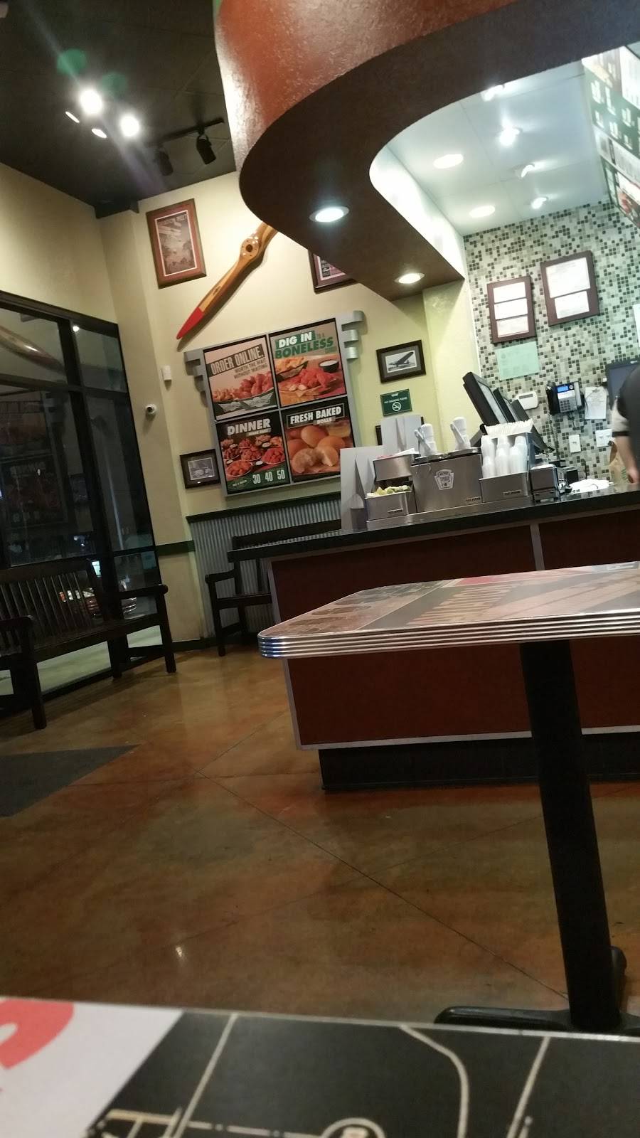 Wingstop | restaurant | 4622 W Commerce St #102, San Antonio, TX 78237, USA | 2104329464 OR +1 210-432-9464