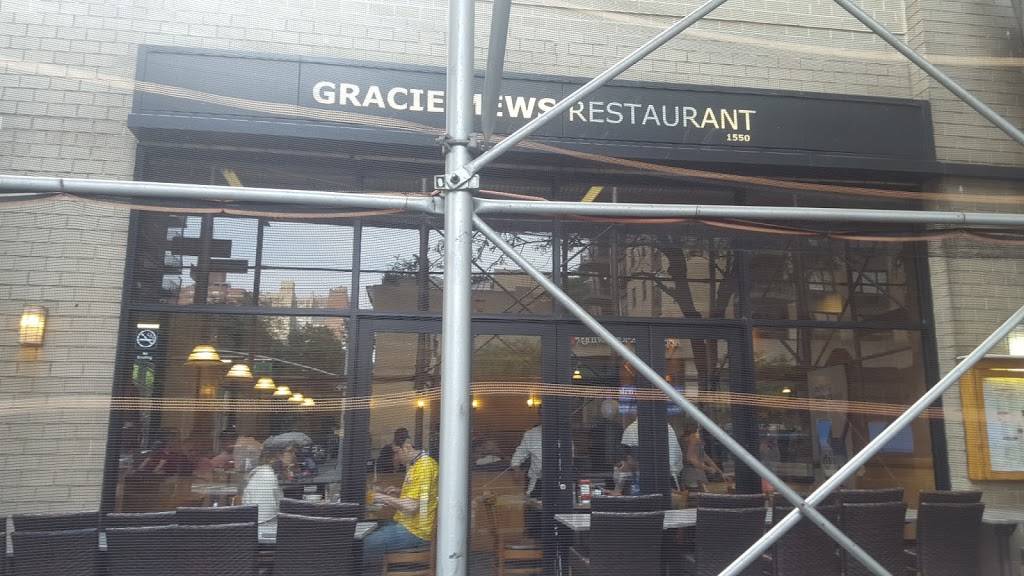 Gracie Mews Diner | meal takeaway | 1550 1st Avenue, New York, NY 10028, USA | 2128612290 OR +1 212-861-2290