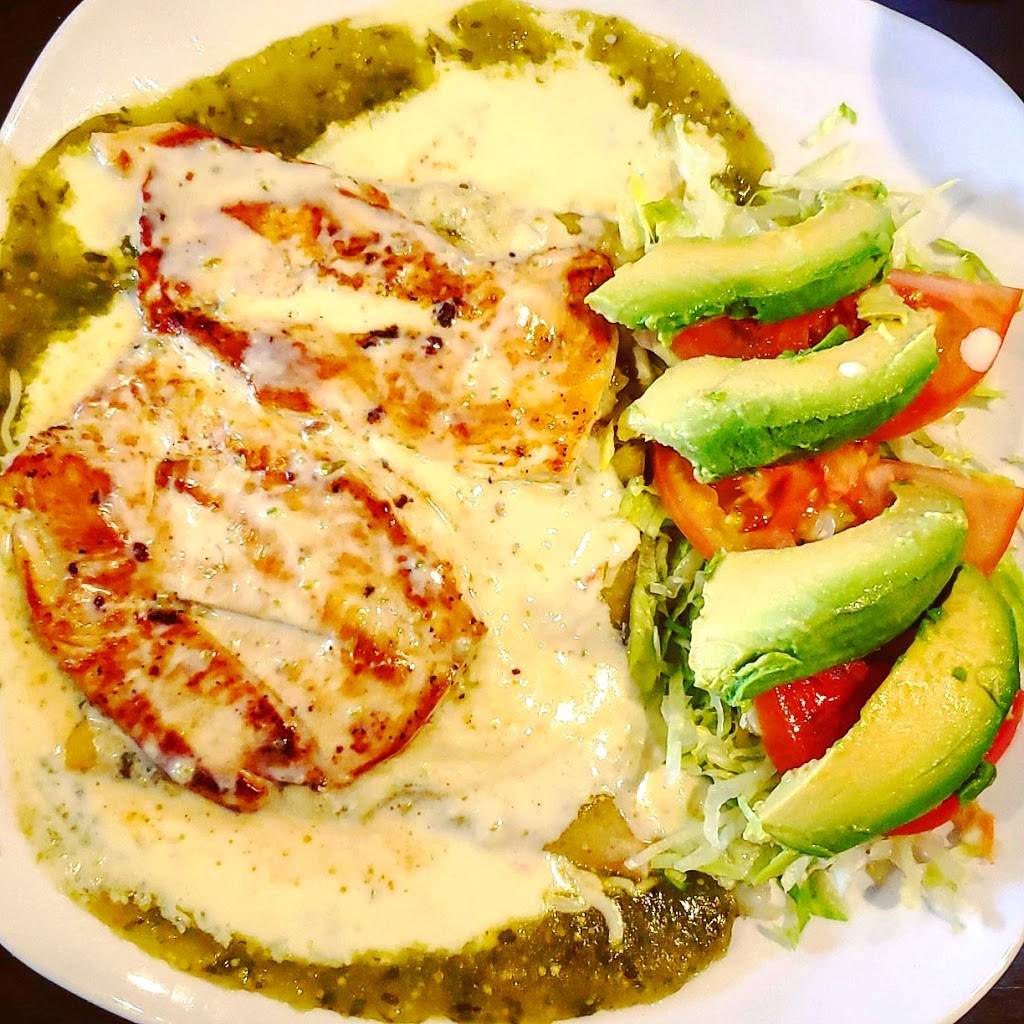 Chile Verde Mexican Restaurant | restaurant | 5102 Monaco Cir, San Antonio, TX 78263, USA | 2106493938 OR +1 210-649-3938