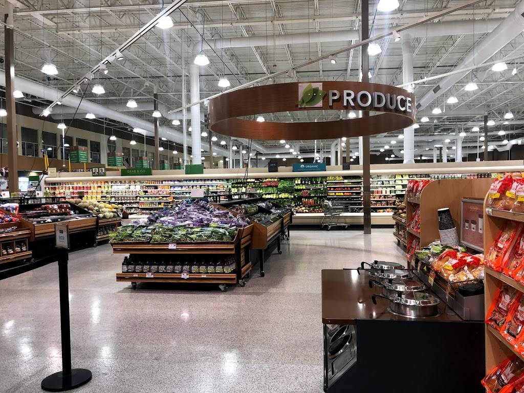 Shoppes of Grande Oak | shopping mall | 20301 20321 Grande Oak Shoppes Dr, Estero, FL 33928, USA | 8136644800 OR +1 813-664-4800