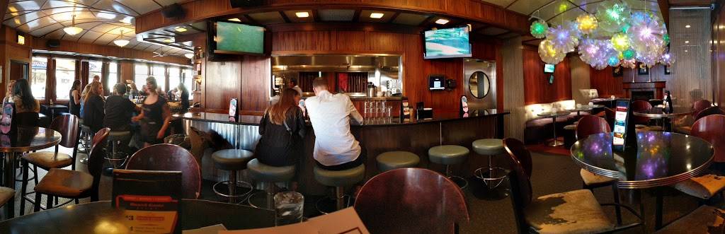 Blue Line Lounge & Grill | restaurant | 1548 N Damen Ave, Chicago, IL 60622, USA | 7733953700 OR +1 773-395-3700