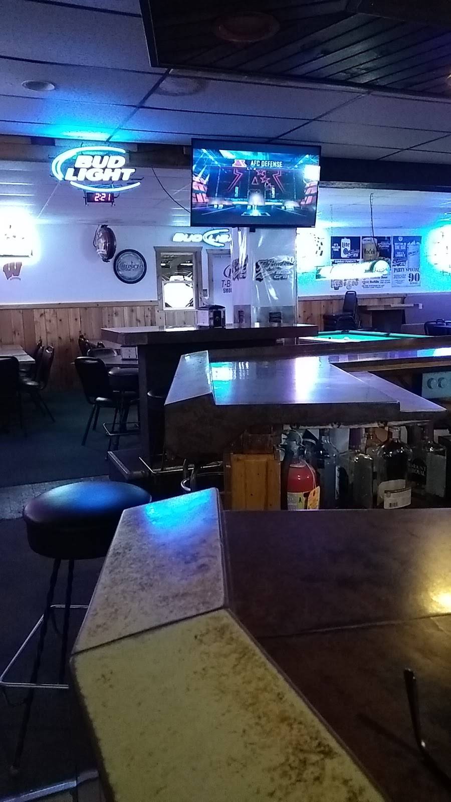 T-Bucket LLC | restaurant | 2424 S County Rd T, Green Bay, WI 54311, USA | 9208638538 OR +1 920-863-8538