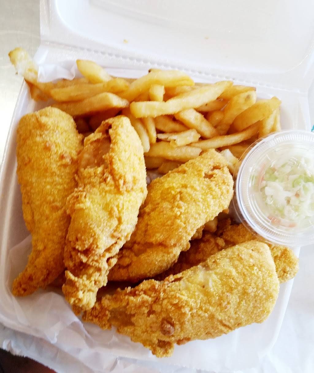 Sharks Fish and Chicken | restaurant | 7120 159th St, Orland Park, IL 60462, USA | 7084294330 OR +1 708-429-4330