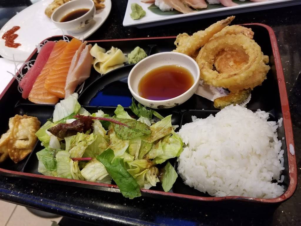 Ozen Sushi | restaurant | 26612 Towne Centre Dr, Foothill Ranch, CA 92610, USA | 9496993702 OR +1 949-699-3702