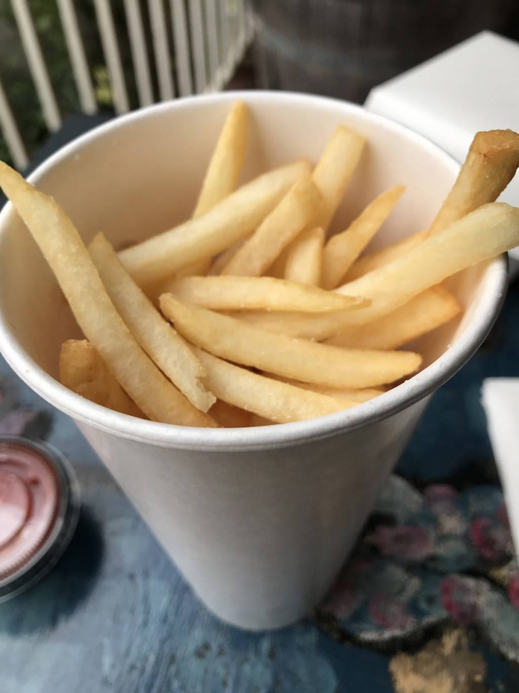 Burgers Never Say Die | restaurant | 2388 Glendale Blvd Unit A, Los Angeles, CA 90039, USA | 3239226161 OR +1 323-922-6161