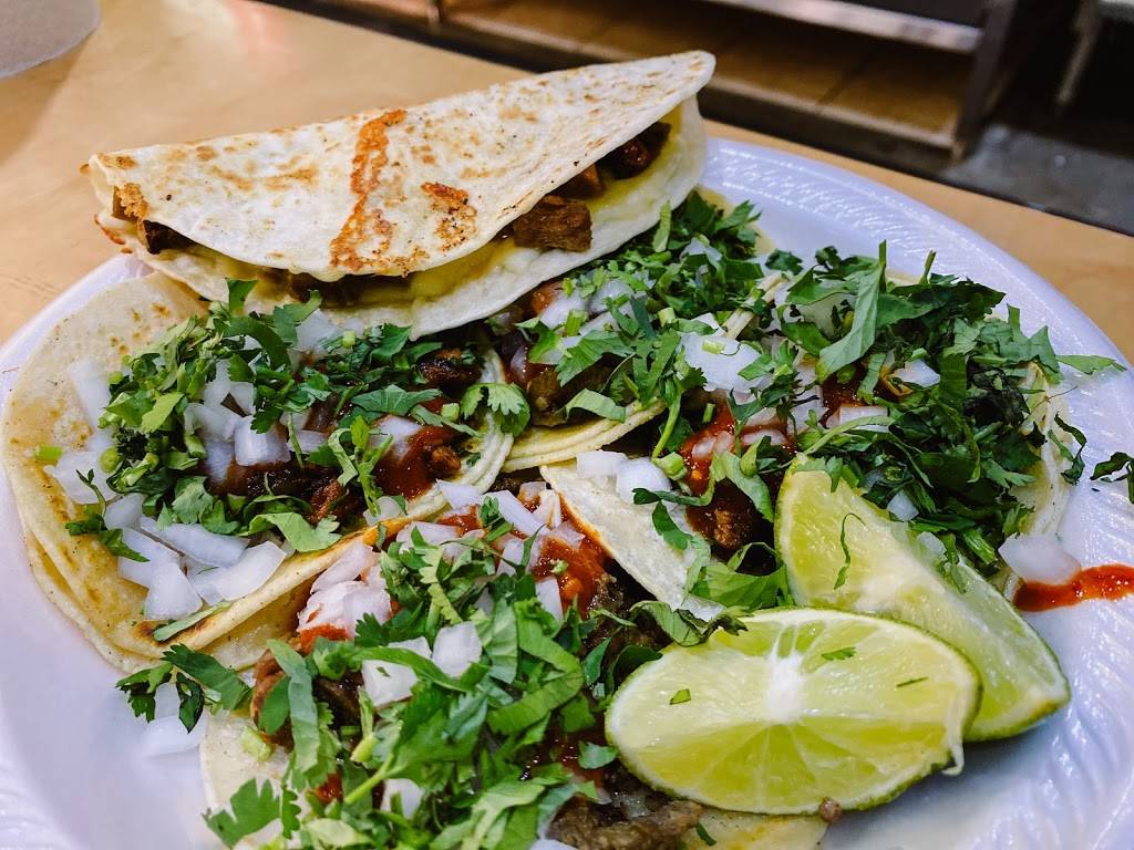 Tacos La Banqueta Puro DF | restaurant | 3300 K Ave, Plano, TX 75074, USA | 2142999644 OR +1 214-299-9644